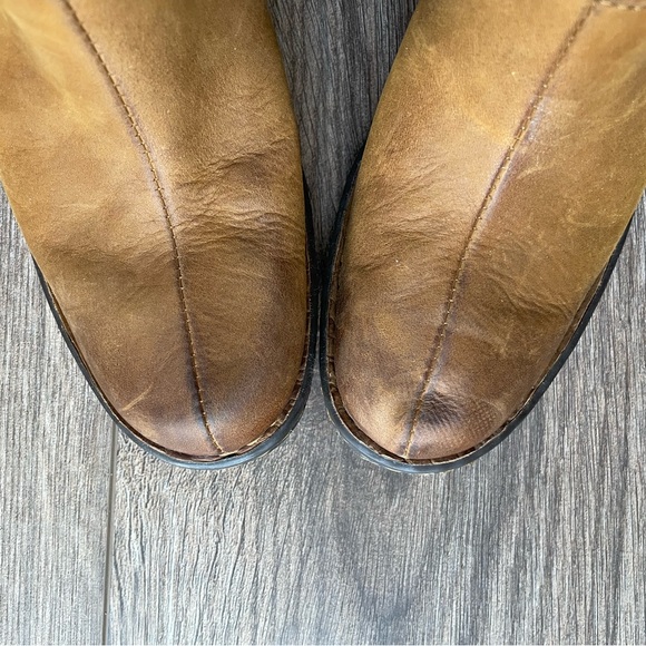 BORN Shearling Lined Tan Leather Heeled Boots | 37 - Picture 4 of 11